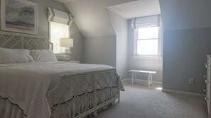 3 bedrooms, iron/ironing board, internet, bed sheets