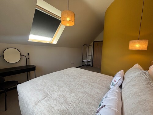 Lime Tree House - Sleeps 12 - Hot Tub