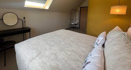 Lime Tree House - Sleeps 12 - Hot Tub