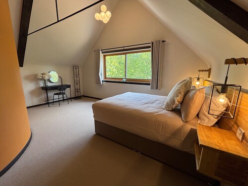 Lime Tree House - Sleeps 12 - Hot Tub