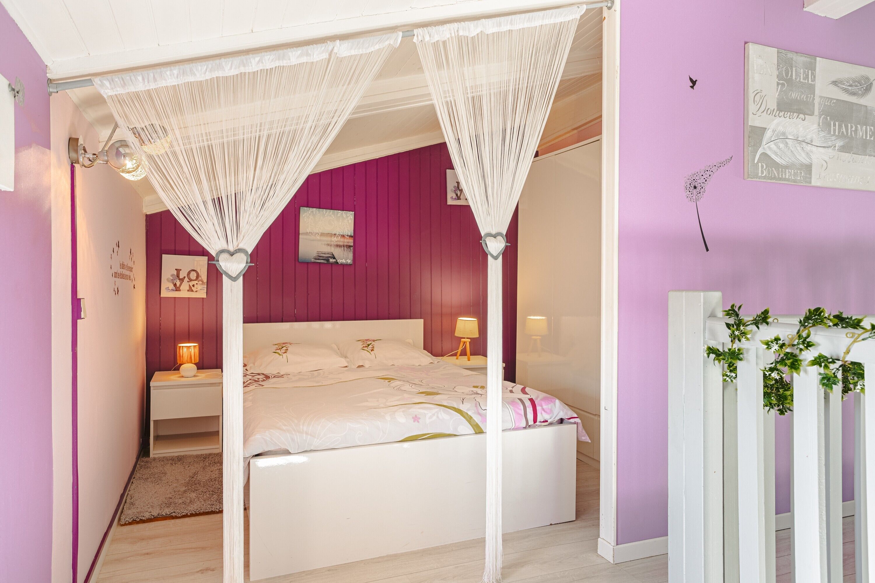 4 bedrooms, iron/ironing board, WiFi