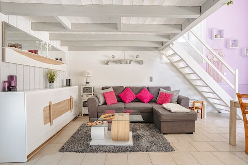 Charming Gîte "L'Escapade" Near Wild Beaches and Nature Reserve