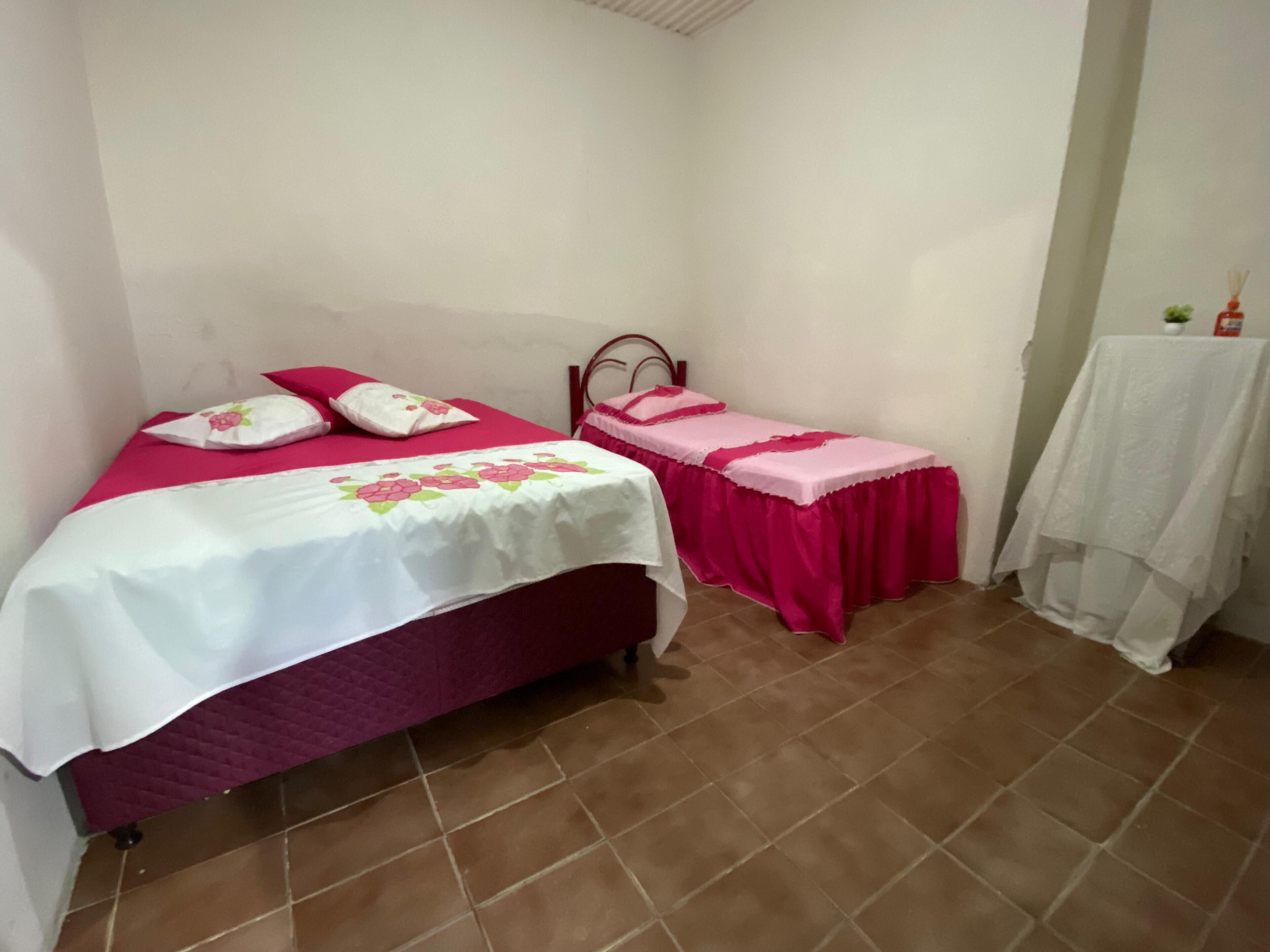 3 bedrooms, iron/ironing board, Internet