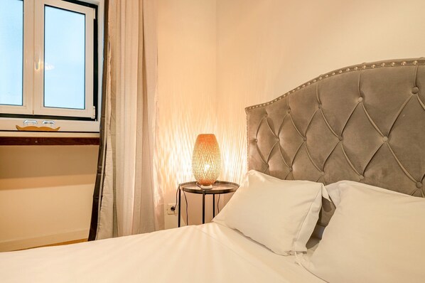 1 quarto, acesso à internet, roupa de cama