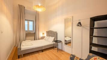 1 bedroom, internet, bed sheets