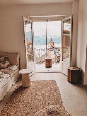 TV, books, music library