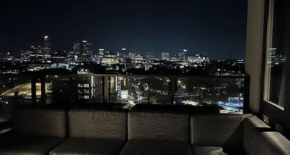 Luxury Cozy Condo Downtown Atlanta!