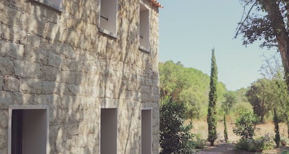 Sublime swimming pool villa for 10 people 5 minutes from Porto-Vecchio in the countryside