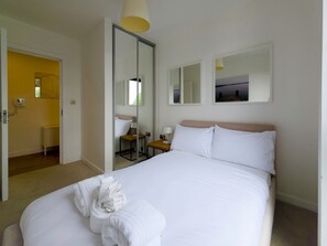2 quartos, Wi-Fi de cortesia, roupa de cama