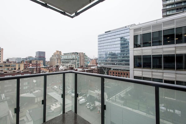 Sviitti, 1 keskisuuri parisänky, tupakointi kielletty, kaupunkinäköala | Näkymä kaupungille