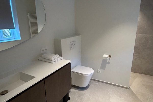 Dobbelt- eller tomannsrom – comfort | Bad | Dusj, regndusjhode, hårføner og oppvarmet badegulv