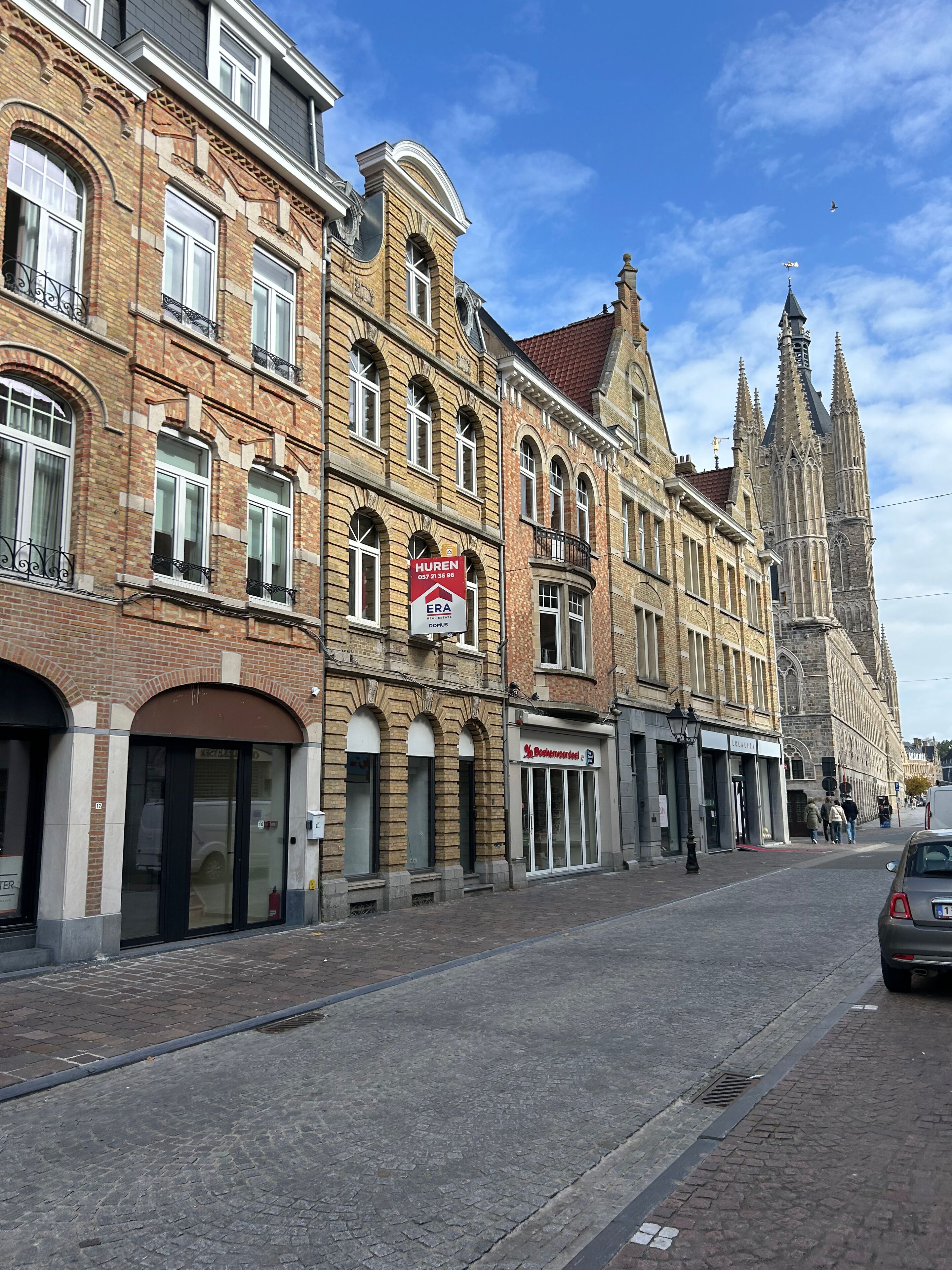 المنشأة من الخارج