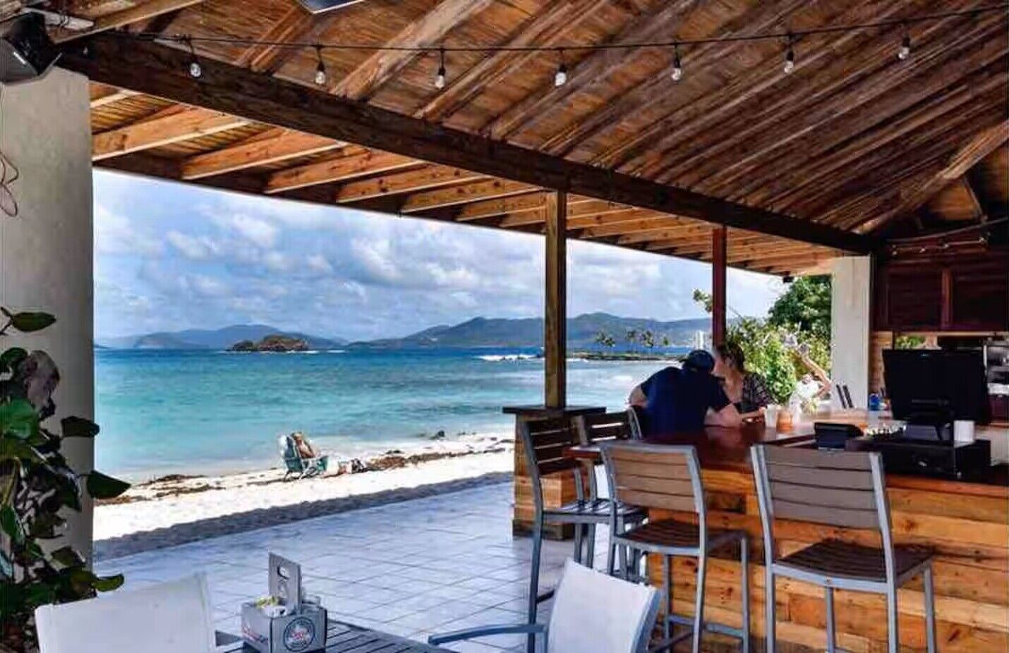 Pain Killers to cold beer, the beach bar is your go-to for island cocktails