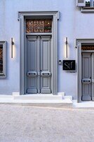 Fachada de la propiedad