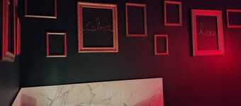 The Volupté Suite - Luxury, calm and romance with private sauna and Jacuzzi