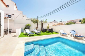 Villa (2 Bedrooms) | Exterior