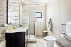 Villa (2 Bedrooms) | Interior
