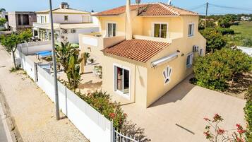 Villa (3 Bedrooms) | Interior