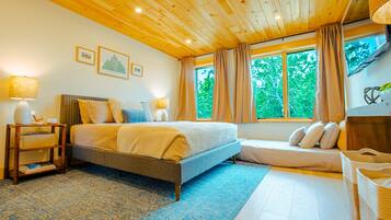 Iron/ironing board, travel crib, WiFi, bed sheets