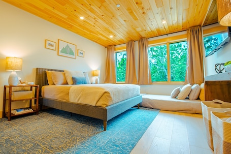 2 bedrooms, iron/ironing board, travel crib, WiFi