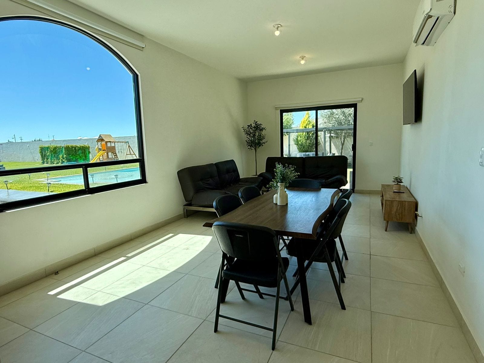 Departamento familiar, vista al jardín | Vista al jardín