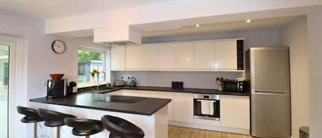 Fridge, microwave, oven, dishwasher