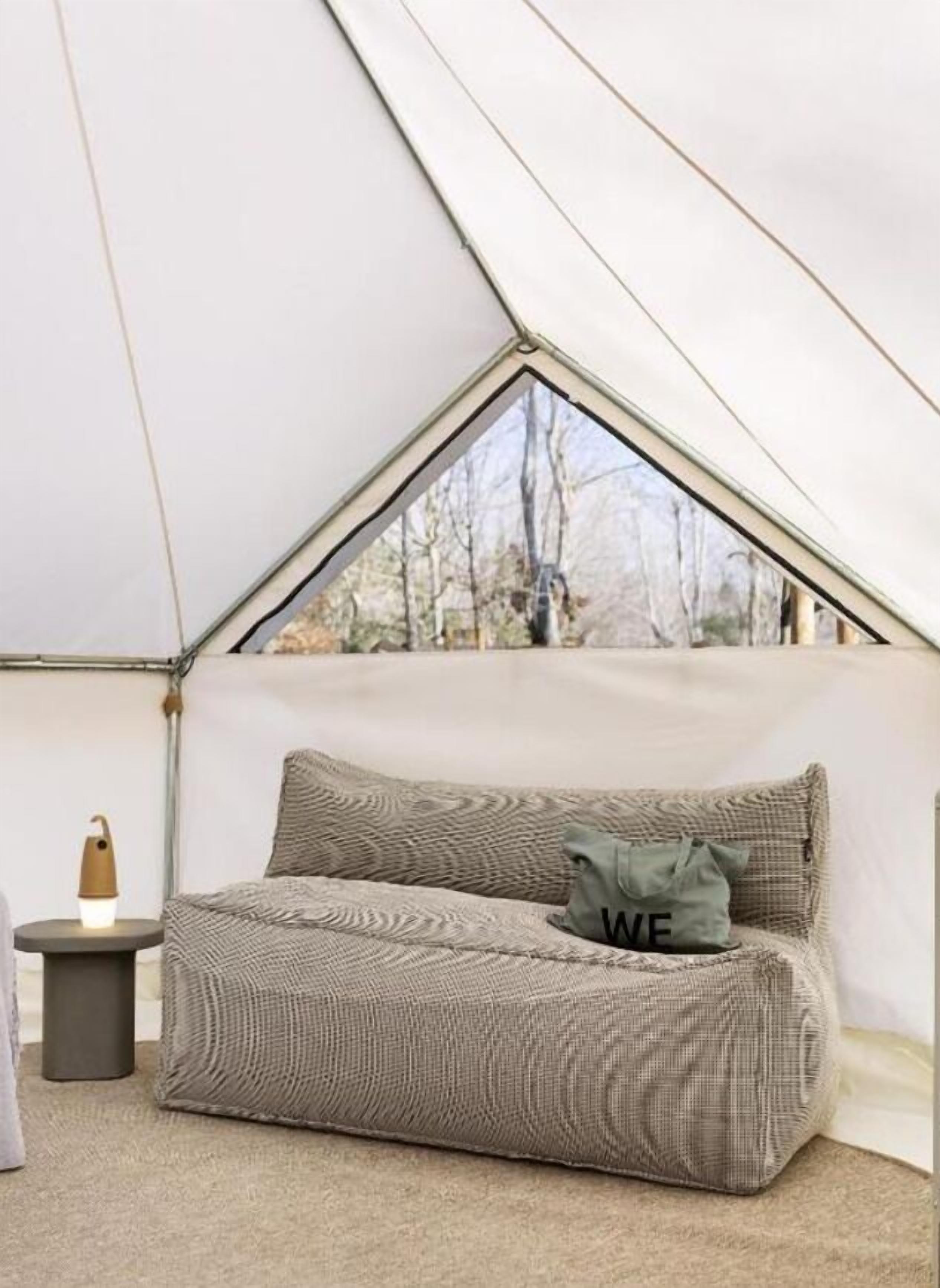 Superior tent | Een kluis op de kamer, gratis wifi, beddengoed