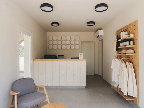 Reception - wecamp Jávea (Javea)