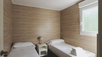 Familie bungalow | Een kluis op de kamer, gratis wifi, beddengoed