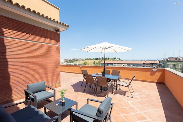 Apartment | Terrace/patio