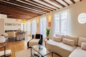 Televisie en een kantoor