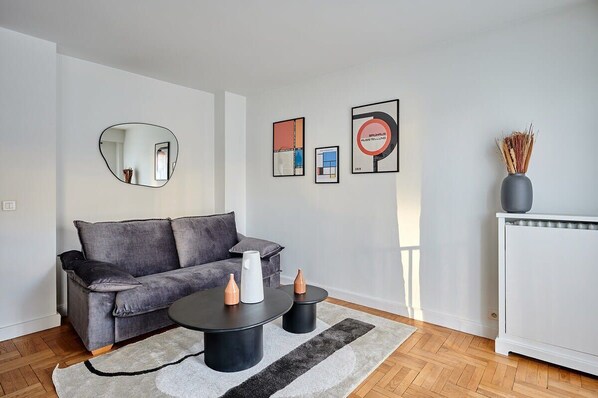 Nicht klassifiziertes Bild, 1 von 18, Schaltfläche