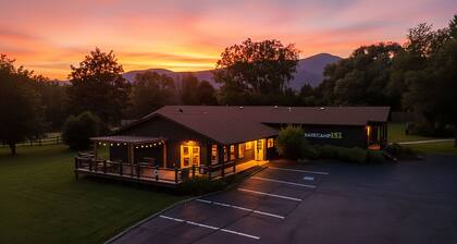 King Studio w/ Desk & Large Bath | Pet-Friendly