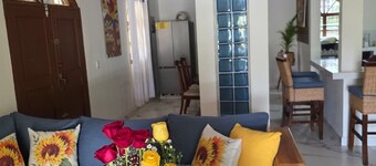 Newly Remodeled Villa Las Flores, 13 guests, 5 Rooms, 4 full bathrooms, AC