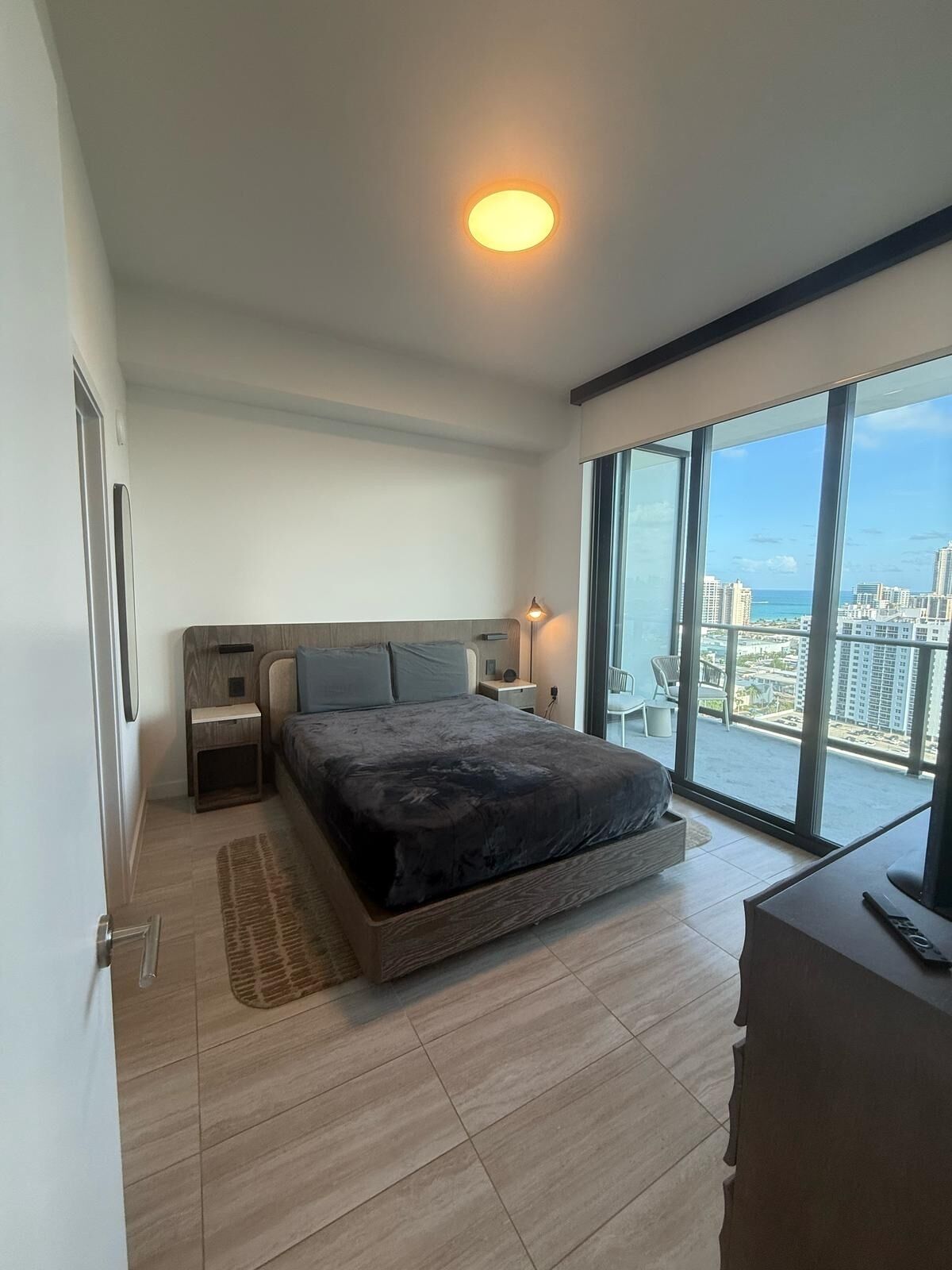 1 sovrum, skrivbord, strykjärn/strykbräda och gratis wi-fi