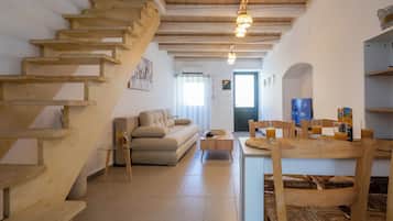 Classic Apartment, Kitchen, Courtyard Area | Living area