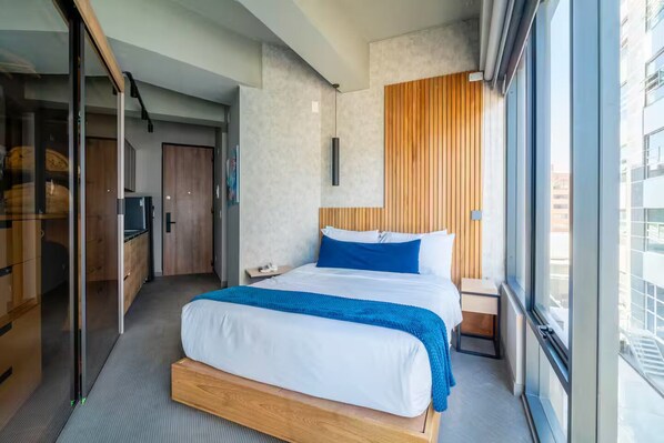 1 bedroom, iron/ironing board, bed sheets