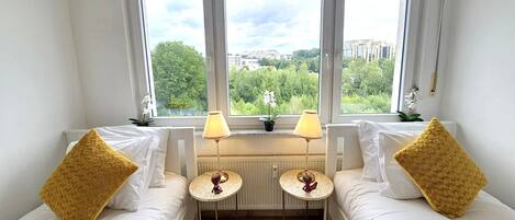 Tabla de planchar con plancha y wifi gratis