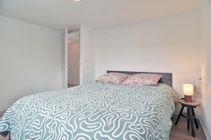 2 quartos, Wi-Fi de cortesia, roupa de cama