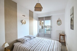 1 bedroom, iron/ironing board