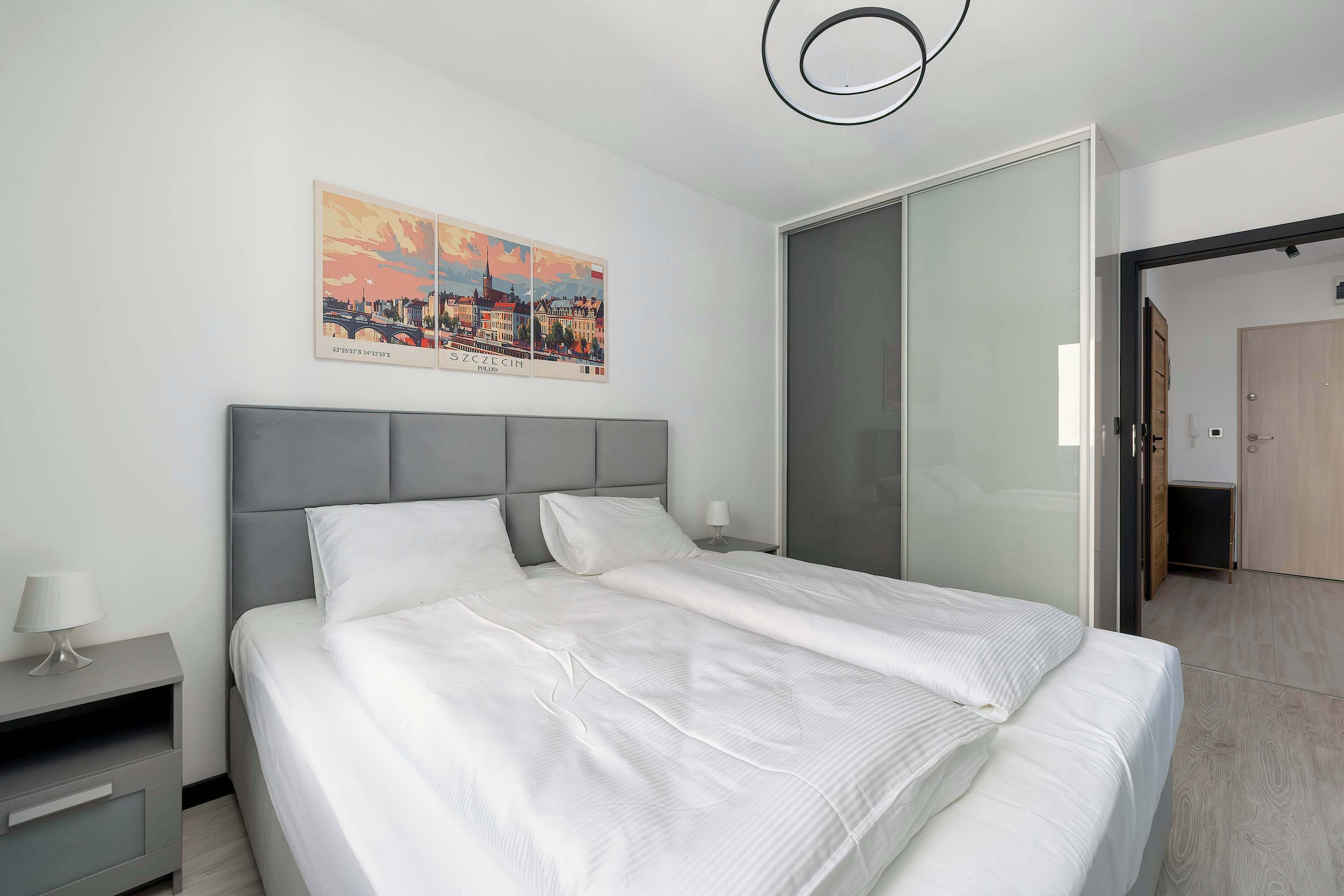 1 habitación, tabla de planchar con plancha, wifi y ropa de cama 