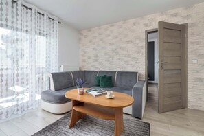 TV, offices