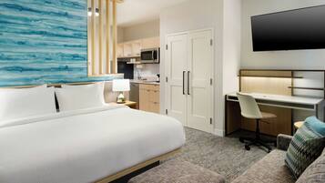 Monolocale, 1 letto king con divano letto