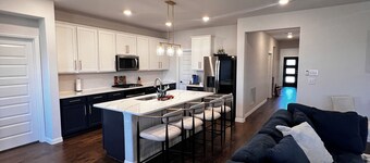 Stylish 4BR Home in Princeton. Large Yard,Pool,Workspace. Near Frisco & McKinney