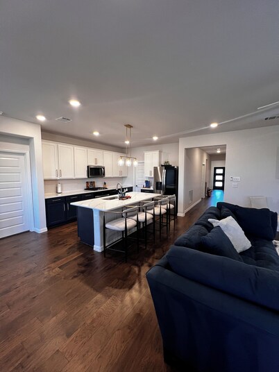 Stylish 4BR Home in Princeton. Large Yard,Pool,Workspace. Near Frisco & McKinney