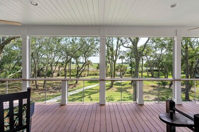 Charming 2-bedroom house in fabulous McClellanville with AC