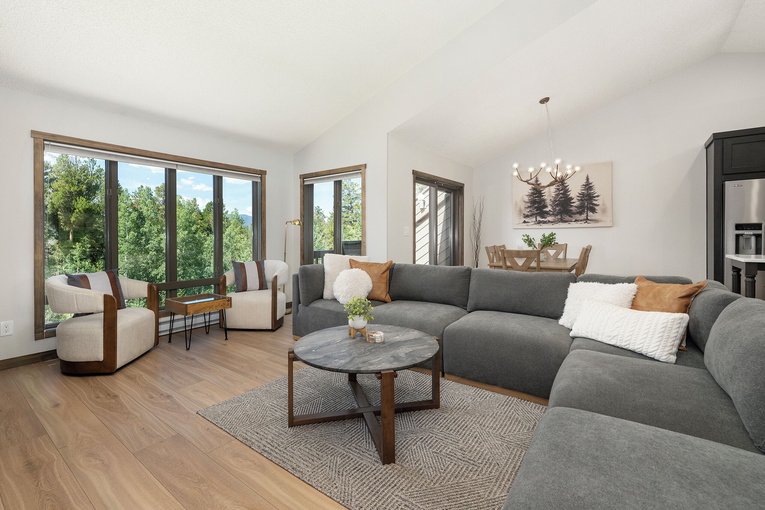 Spacious and Open Family Room