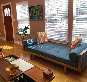 TV, fireplace, table tennis