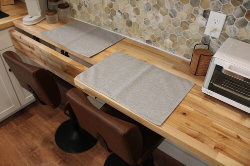 Private Studio Suite - 1 Bed 1 Bath 1 Futon 1 Kitchen