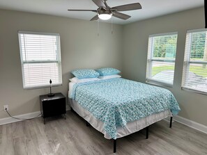 3 Schlafzimmer, Bügeleisen/Bügelbrett, WLAN, Bettwäsche